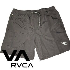 RVCA - “Outsider” packable cargo shorts (XL)